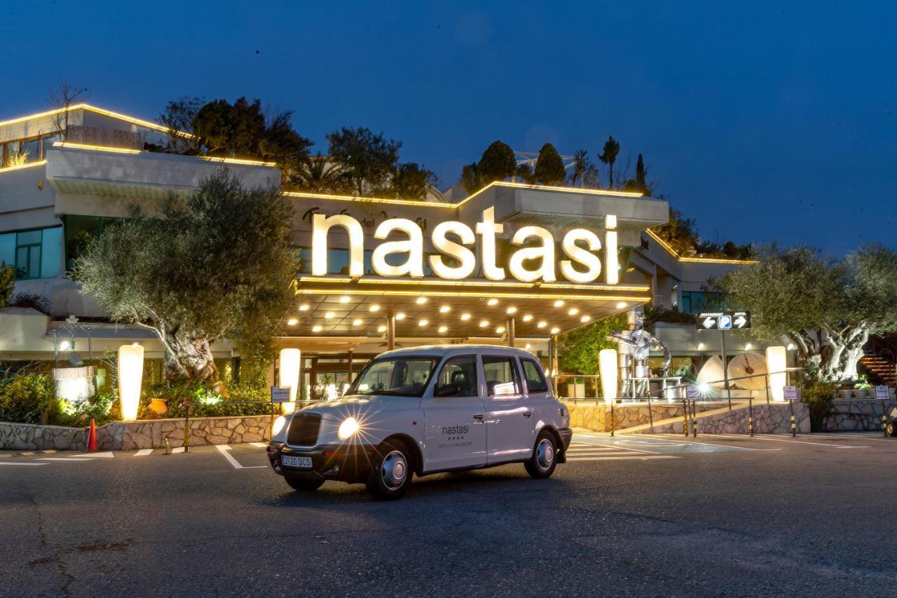 Nastasi Hotel & Spa Lerida Buitenkant foto