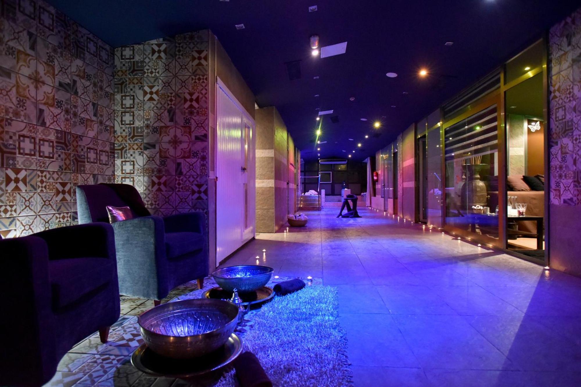 Nastasi Hotel & Spa Lerida Buitenkant foto